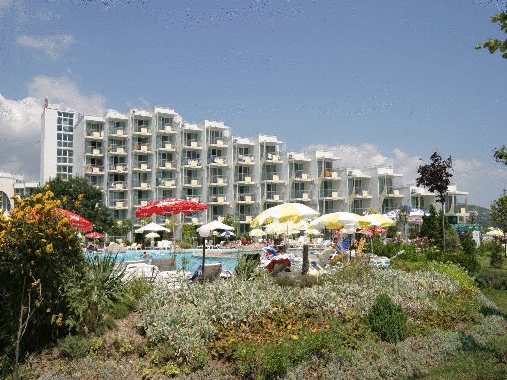 Laguna Beach Hotel アルベナ エクステリア 写真
